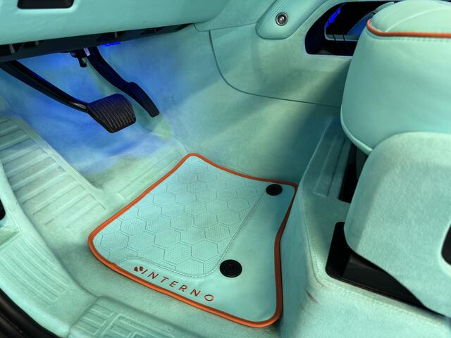 Land Rover DEFENDER 2.0 P400e 110 X?Customized Signature Car?UNIEK?Custom Interieur?Stoelventilatie?URBAN?Meridian?Panoramadak?