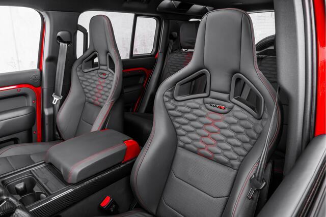 Land Rover DEFENDER V8 URBAN XRS 1/25 | PANO | ELEKTRISCHE STOELEN | 23 INCH VELGEN | STUURVERWARMING | 360 CAMERA
