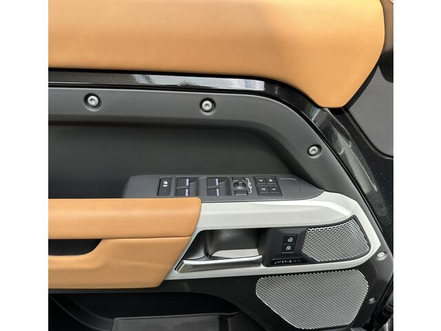 Land Rover DEFENDER 130 3.0 P400 130 First Edition - Grijs kenteken - 23" Kahn