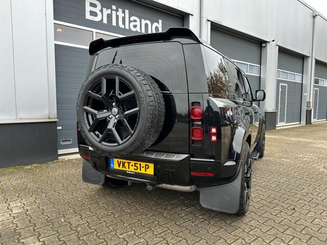 Land Rover DEFENDER 3.0 D300 110 URBAN bj2021 *Pano *Luchtvering *Adaptive *Leer