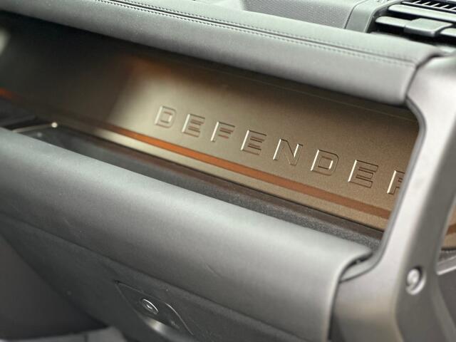 Land Rover DEFENDER 3.0 D200 90 MHEV X-Dynamic SE