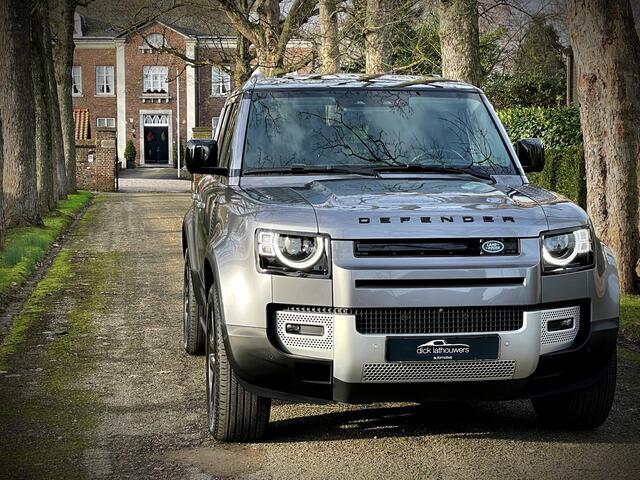 Land Rover DEFENDER 2.0 D240 110 SE / GEEL KENT / EXCL. BTW / PANO / LUCHT / TREKHAAK /360GR
