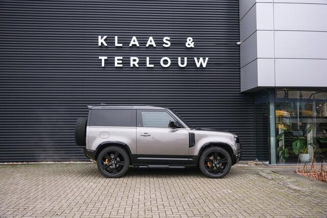 Land Rover DEFENDER 3.0 D250 90 MHEV XS Edition / Luchtvering / Strands verlichting / Uitklapbare trekhaak