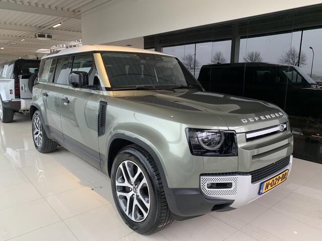 Land Rover DEFENDER P400e Trekhaak | Pangea Green | Wit dak