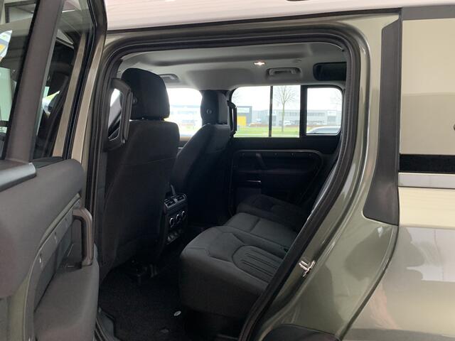 Land Rover DEFENDER P400e Trekhaak | Pangea Green | Wit dak