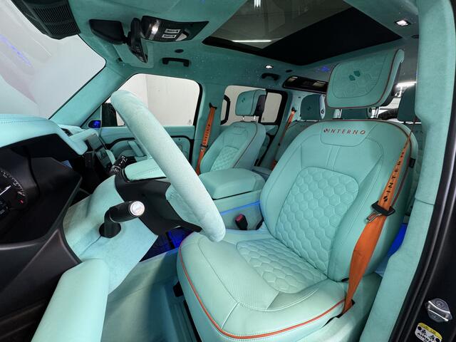 Land Rover DEFENDER 2.0 P400e 110 X?Customized Signature Car?UNIEK?Custom Interieur?Stoelventilatie?URBAN?Meridian?Panoramadak?