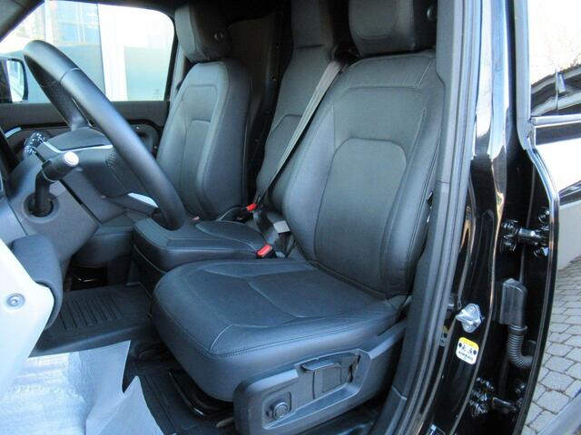 Land Rover DEFENDER 3.0 D250 110 MHEV Hard Top S Grijs Kenteken