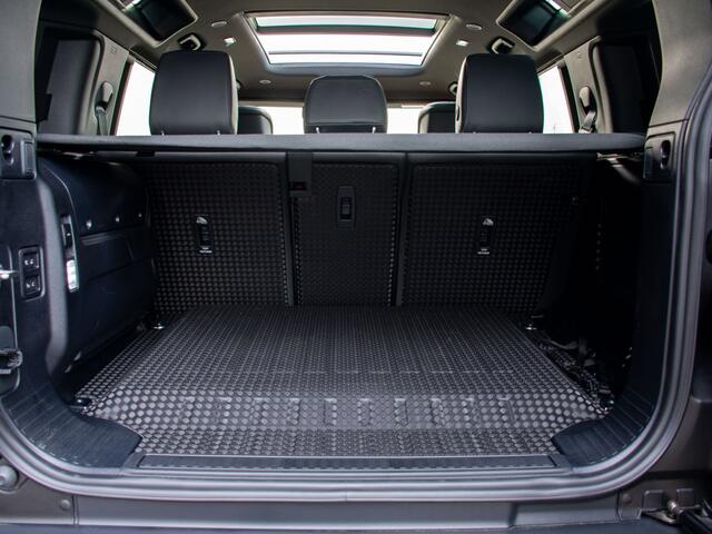 Land Rover DEFENDER 110 2.0 P400e 110 X-Dynamic HSE | Trekhaak | Cold Climate | Comfort Pack