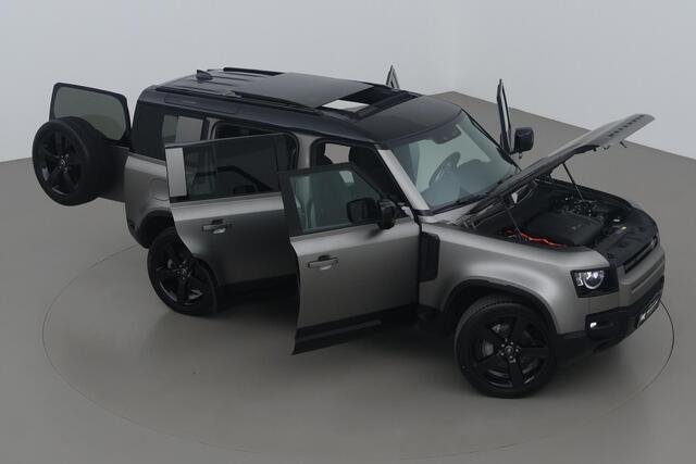 Land Rover DEFENDER P300e 110 X-Dynamic HSE | Black Pack | ACC | BLIS | Panoramadak | 22 Inch | Trekhaak | Luchtvering