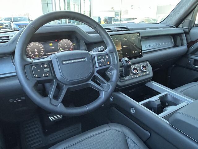 Land Rover DEFENDER 110 P300e 110 AWD Sedona Edition | DEMO - Uniek! | Suede hemelbekleding | Geklimatiseerde voorstoelen |