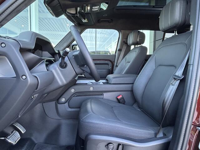 Land Rover DEFENDER 110 P300e 110 AWD Sedona Edition | DEMO - Uniek! | Suede hemelbekleding | Geklimatiseerde voorstoelen |