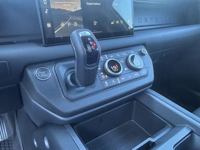 Land Rover DEFENDER 3.0 D300 110 MHEV X-Dynamic HSE | DEMO | Grijs kenteken | Zeer compleet !! |