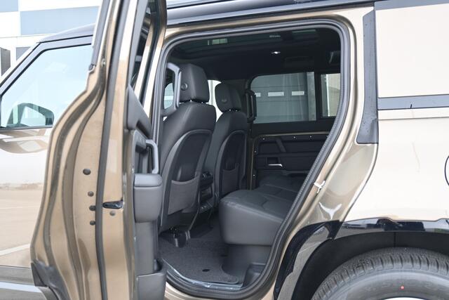 Land Rover DEFENDER 2.0 P300e 110 X-Dynamic SE