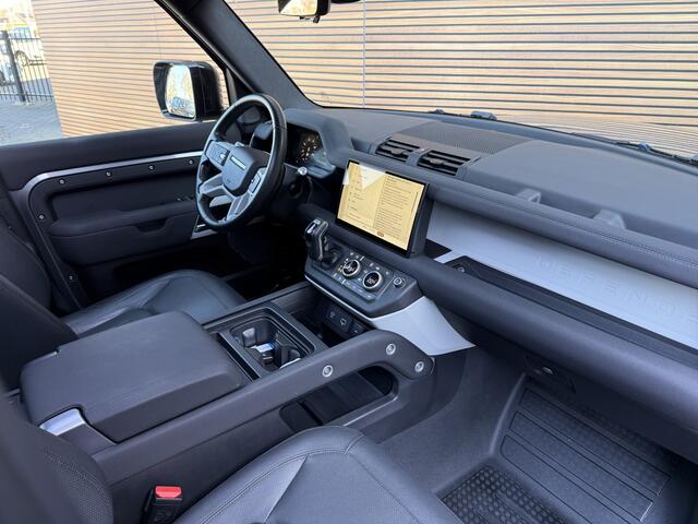 Land Rover DEFENDER 110 2.0 P400e 110 X-Dynamic S Luchtvering / Schuifdak / Trekhaak / Groot Navi Scherm / 360* Camera