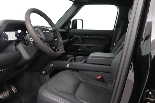 Land Rover DEFENDER 5.0 P525 110 V8 | COMMERCIAL | Luchtvering | Meridian Surround | Panoramadak | 22 Inch | Trekhaak | Stoelkoeling