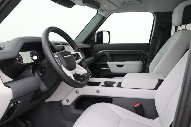 Land Rover DEFENDER P300e 110 X-Dynamic HSE | Pangea Green Satin | Black Pack | ACC | Panoramadak | Luchtvering | Stoel+Stuurverwarming | 360° Camera | Trekhaak