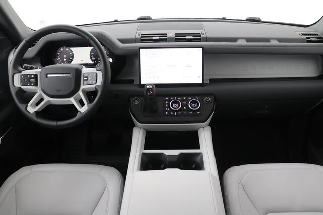 Land Rover DEFENDER P300e 110 X-Dynamic HSE | Pangea Green Satin | Black Pack | ACC | Panoramadak | Luchtvering | Stoel+Stuurverwarming | 360° Camera | Trekhaak