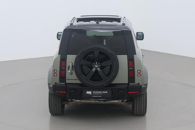 Land Rover DEFENDER P300e 110 X-Dynamic HSE | Pangea Green Satin | Black Pack | ACC | Panoramadak | Luchtvering | Stoel+Stuurverwarming | 360° Camera | Trekhaak