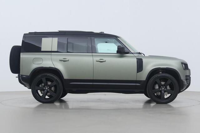 Land Rover DEFENDER P300e 110 X-Dynamic HSE | Pangea Green Satin | Black Pack | ACC | Panoramadak | Luchtvering | Stoel+Stuurverwarming | 360° Camera | Trekhaak