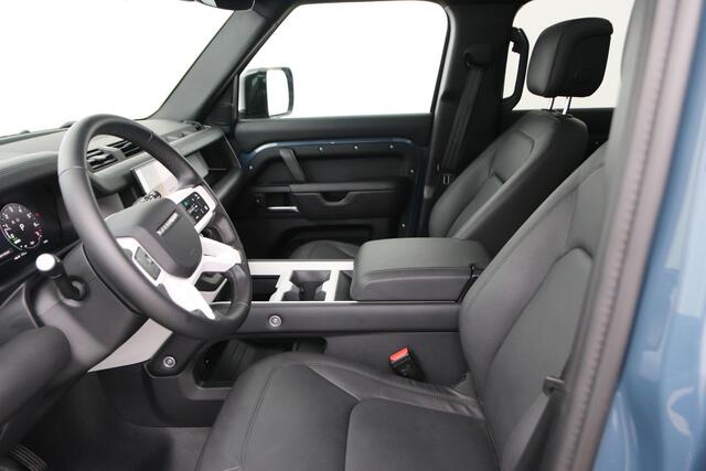 Land Rover DEFENDER P300e 110 X-Dynamic HSE | Black Pack | ACC | Luchtvering | 22 Inch | 3D Surround Camera | Stoelkoeling | Panoramadak | Trekhaak