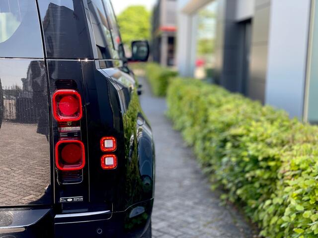 Land Rover DEFENDER 110 2.0 P300e 110 X-Dynamic HSE Signature Pack HUD