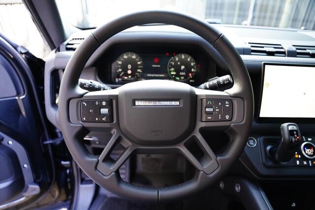 Land Rover DEFENDER 110 P300e 110 X-Dynamic HSE 22 Inch
