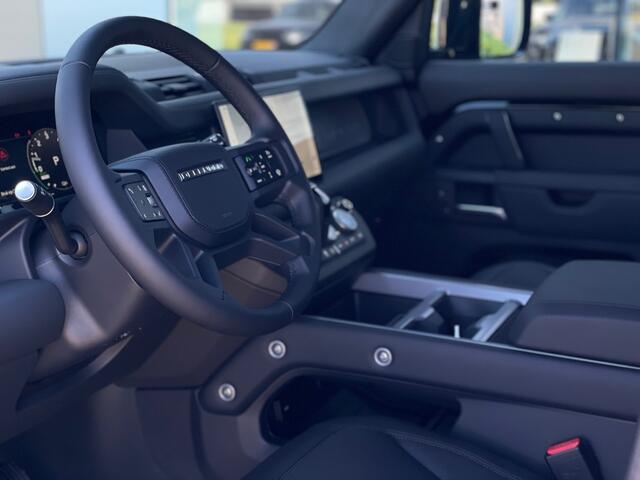 Land Rover DEFENDER 110 2.0 P300e 110 X-Dynamic HSE 22 INCH SIGNATURE