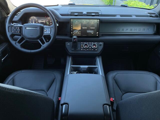 Land Rover DEFENDER 110 2.0 P300e 110 X-Dynamic HSE 22 INCH SIGNATURE