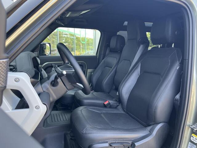 Land Rover DEFENDER Hard Top 3.0 D250 90