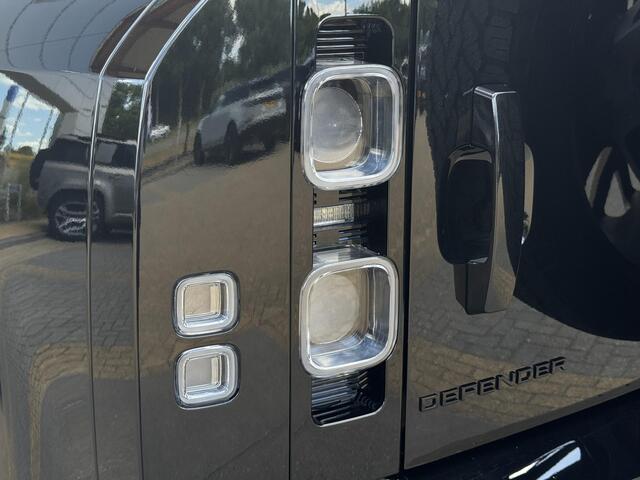 Land Rover DEFENDER P300e 110 S Heritage Customs