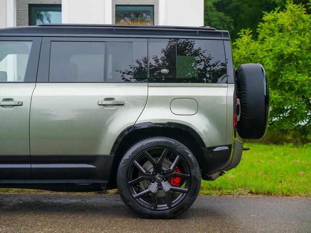 Land Rover DEFENDER 110 2.0 P300e 110 X-Dynamic SE | Pano | 22 inch | Meridian | 360 Camera | Luchtvering |