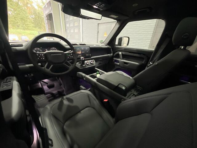 Land Rover DEFENDER P300e 110 X-Dynamic SE | Black Pack | ACC | 360° Camera | ClearSight | Trekhaak | Meridian Sound