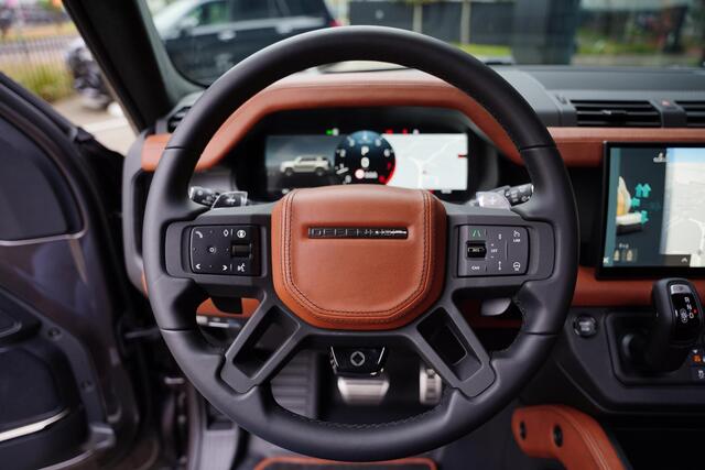 Land Rover DEFENDER 110 P 635 V 8 Octa One of One EXPORT PRICE Lamborghini Leather