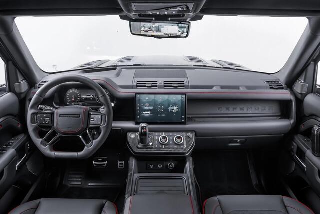 Land Rover DEFENDER V8 | Urban XRS 1/25 | Pano | Elektrische stoelen | 23 inch velgen | Stuurverwarming | 360 camera |