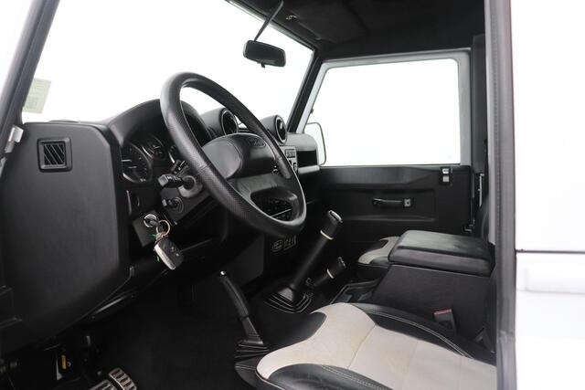 Land Rover DEFENDER 2.2 D 90 SW TD4 Adventure Limited | 4P | Glazen kanteldak | Trekhaak | Vol-Leder | 16 Inch Lichtmetaal