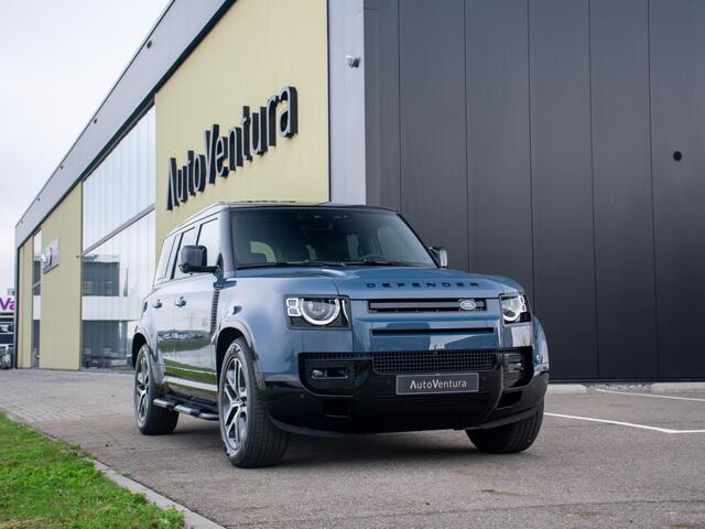 Land Rover DEFENDER 110 2.0 P300e 110 X-Dynamic l 6 Persoons l Treeplanken l Schuif- /kantel Pano l Adapt. Cruise l Black Pack l 360 Camera