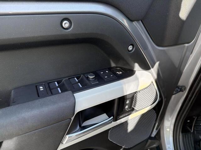 Land Rover DEFENDER 2.0 D200 110 SE Geheel rijklaar incl. Garantie