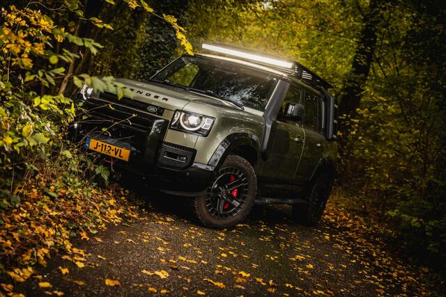 Land Rover DEFENDER 3.0 P400 110 HSE