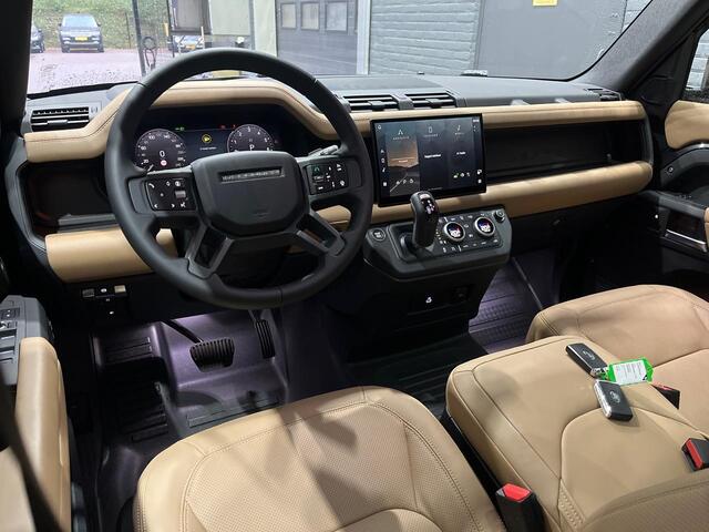 Land Rover DEFENDER 110 P300e X-Dynamic HSE | 6P | NIEUW | Caraway | Black Pack | Towing Pack | 22 Inch | Head-Up | Panoramadak