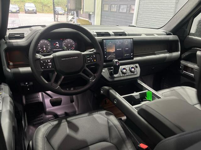 Land Rover DEFENDER P300e X-Dynamic HSE | NIEUW | Black Pack | Head-Up | Panoramadak | Stoelkoeling | Stuurverwarming | Trekhaak