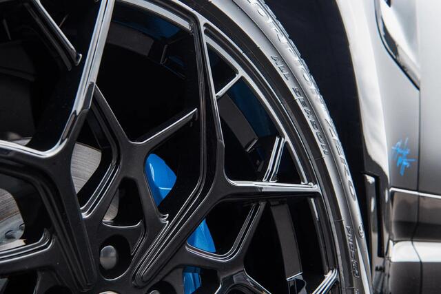 Land Rover DEFENDER P400e 110 S Urban Widebody Full Kit + Retrofit Pano | Leder | Stuurverwarming | Stoelverwarming | Keyless entry