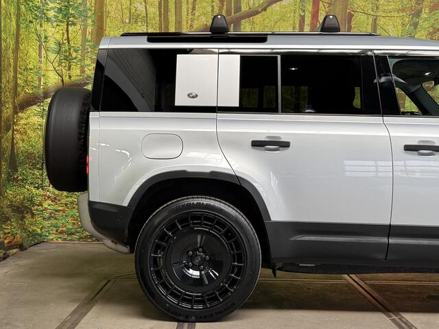 Land Rover DEFENDER 3.0 D200 110 MHEV VAN Grijs Kenteken Aut. Black Pack 22 Inch 6 Cilinder Apple Carplay 360 Camera Navi LED DAB