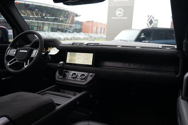 Land Rover DEFENDER 110 2.0 P400e 110 SE | Koelvak | Elektrische trekhaak | Schuif/Kantel dak |