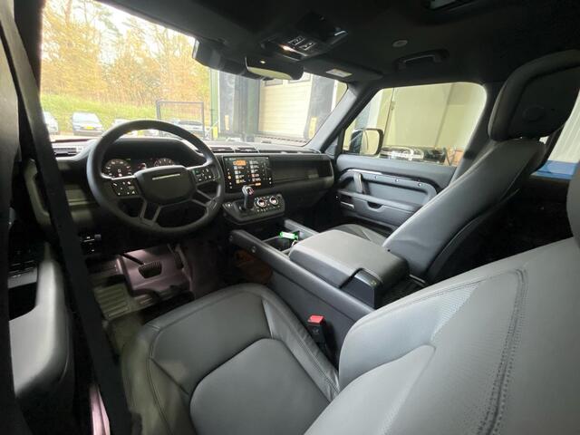 Land Rover DEFENDER P300e X-Dynamic HSE | NIEUW | Black Pack | Head-Up | Panoramadak | Stoelkoeling | Stuurverwarming | Trekhaak