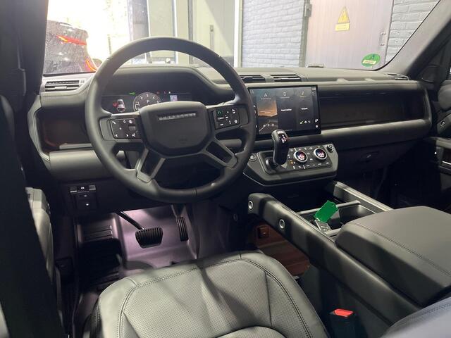 Land Rover DEFENDER P300e 110 X-Dynamic HSE | Black Pack | ClearSight | Luchtvering | ACC | Meridian Surround | Trekhaak