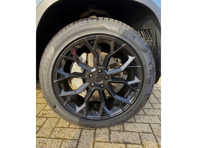 Land Rover DEFENDER 110 | P400 | HSE | 22" | Panorama dak | Trekhaak | Head-Up |