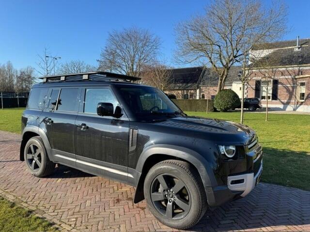 Land Rover DEFENDER P400e 404pk AWD Aut 2021 Santorini Black Luchtvering dealeronderhouden