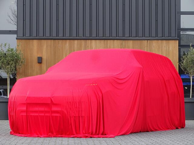 Land Rover DEFENDER 110 2.0 P400e 404PK 110 HSE / LED