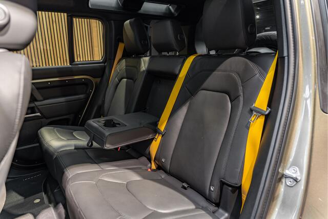 Land Rover DEFENDER 110 X-Dynamic HSE Urban Widetrack 2.0 P300e 110 X-Dynamic HSE 6-persoons
