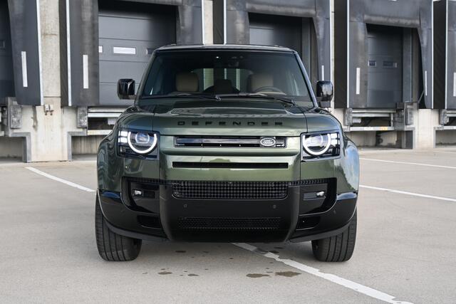 Land Rover DEFENDER 110 2.0 P300e 110 X-Dynamic HSE